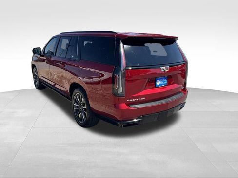 Used 2024 Cadillac Escalade ESV Sport w/ Touring Package AWD/4WD image 4