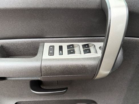 Used 2007 Chevrolet Silverado 2500 LT image 11