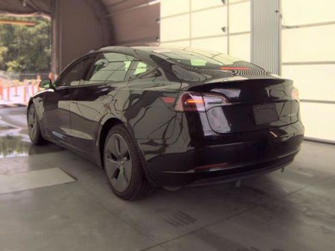 Used 2022 Tesla Model 3 Long Range AWD/4WD image 5
