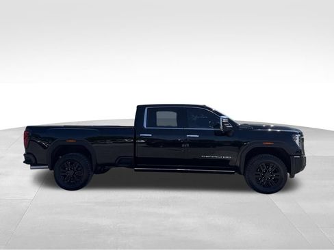 Used 2024 GMC Sierra 3500 Denali Ultimate AWD/4WD image 26