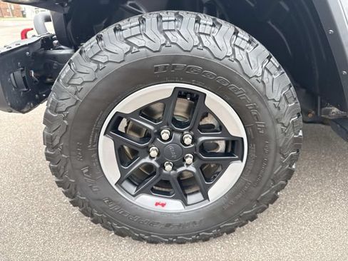 Used 2019 Jeep Wrangler Unlimited Rubicon AWD/4WD image 10
