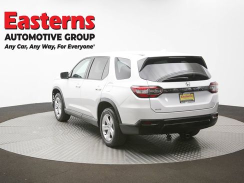 Used 2023 Honda Pilot LX image 65