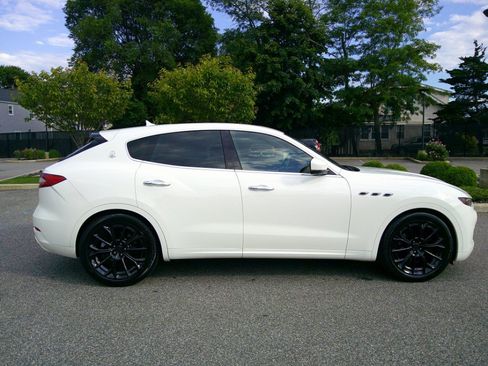 Used 2019 Maserati Levante AWD/4WD image 59