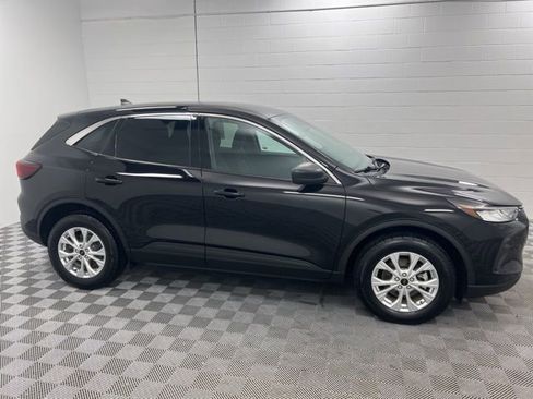 Used 2023 Ford Escape Active w/ Tech Pack #1 image 4