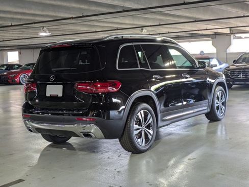 Used 2025 Mercedes-Benz GLB 250 image 8