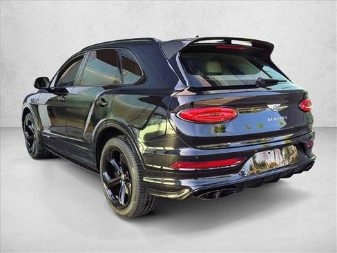 Used 2023 Bentley Bentayga AWD/4WD image 7