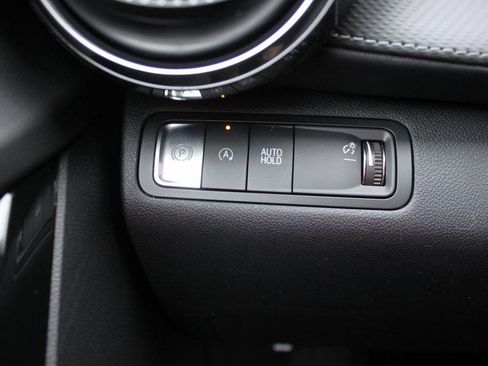 New 2026 Chevrolet Equinox LT w/ Convenience Package II image 12