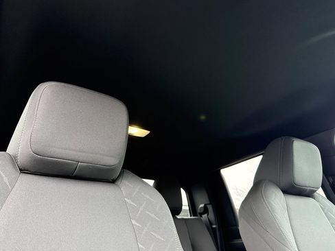 Used 2024 Toyota Tacoma SR image 19