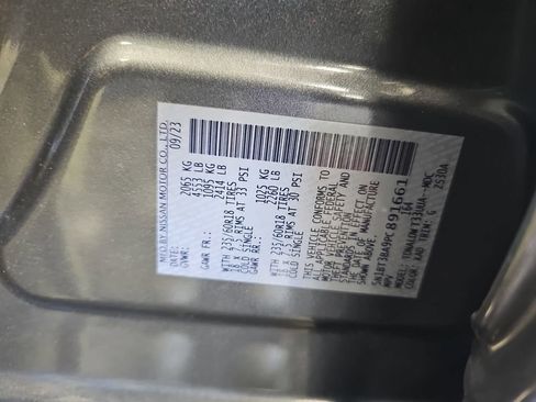 Used 2023 Nissan Rogue SV image 29