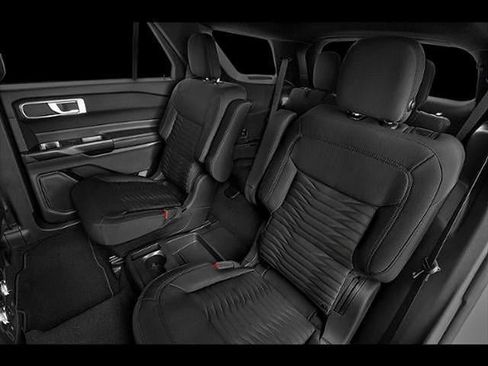 Used 2020 Ford Explorer XLT RWD image 24