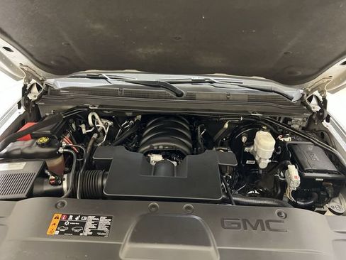 Used 2020 GMC Yukon XL Denali w/ Open Road Package RWD image 28