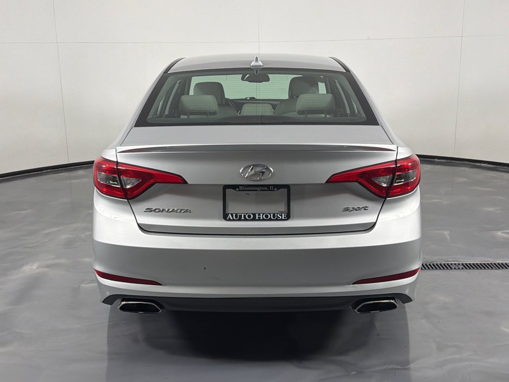 Used 2015 Hyundai Sonata Sport w/ Option Group 03 FWD image 6