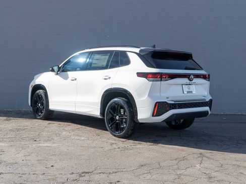 New 2026 Volkswagen Tiguan SE R-Line image 4