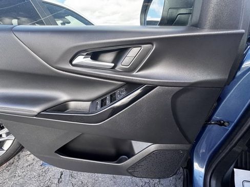 Used 2025 Chevrolet Equinox LT image 12