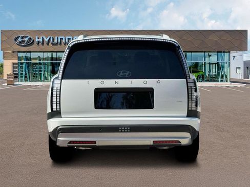 New 2026 Hyundai Ioniq 9 SE AWD/4WD image 6