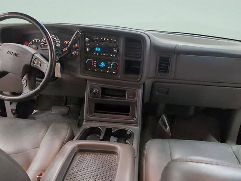 Used 2005 GMC Sierra 1500 SLT w/ Light Duty Power Package image 25