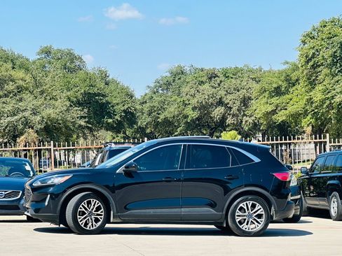 Used 2020 Ford Escape SEL FWD image 5