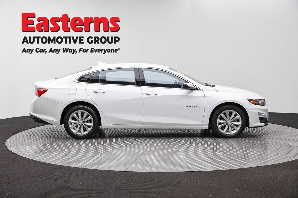 Used 2025 Chevrolet Malibu LT FWD image 6