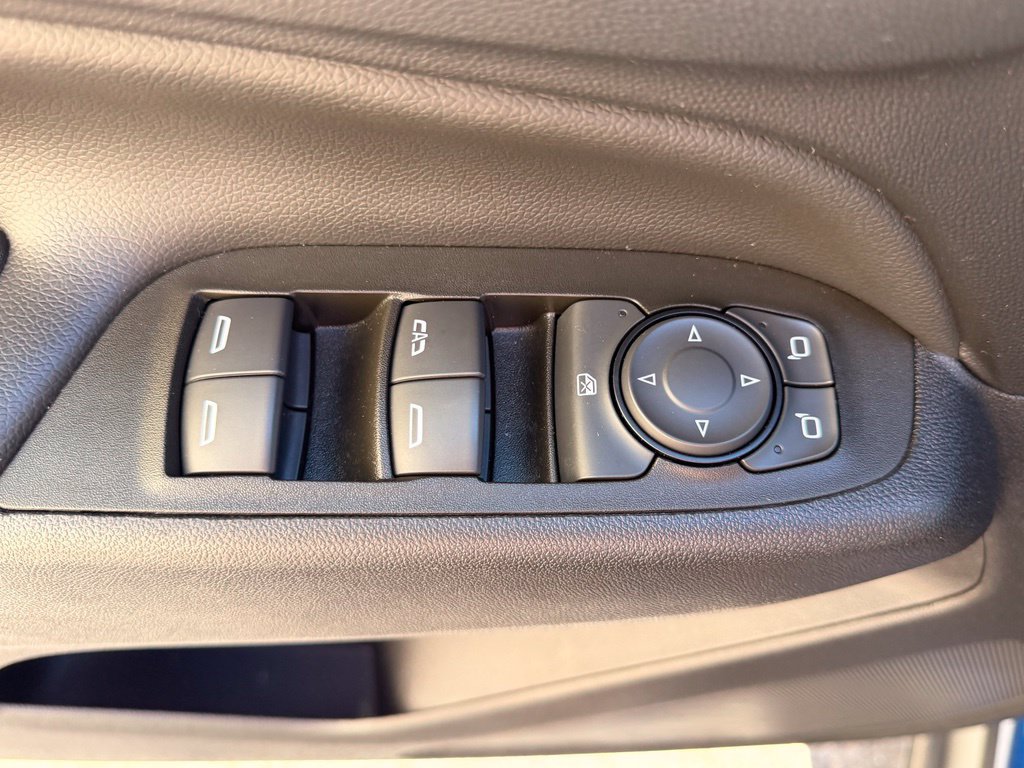 Used 2023 Chevrolet Equinox LT AWD/4WD image 19