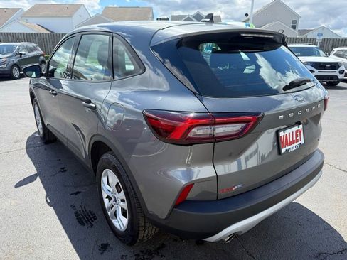 Used 2023 Ford Escape AWD image 5
