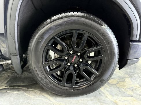 Used 2022 GMC Sierra 1500 Elevation w/ Preferred Package image 30