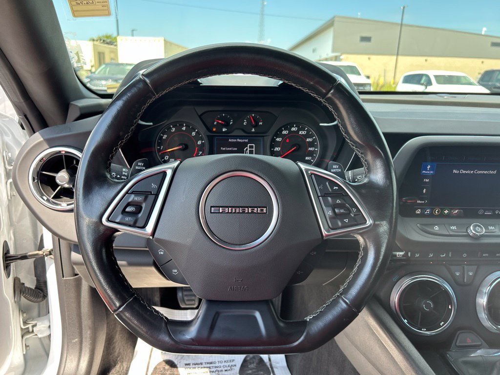 Used 2020 Chevrolet Camaro LT w/ Technology Package RWD image 19