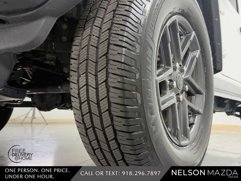 Used 2024 Jeep Wrangler Unlimited Sport AWD/4WD image 11