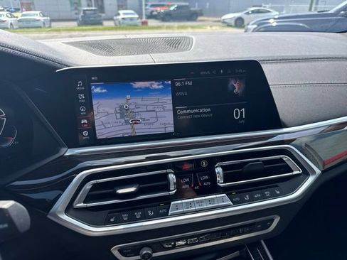 Used 2023 BMW X5 xDrive40i w/ Executive Package AWD/4WD image 16