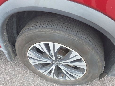 Certified 2023 Nissan Rogue SV FWD image 10