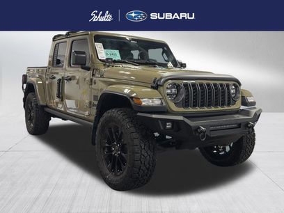 Used 2025 Jeep Gladiator Sport