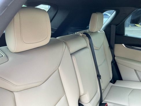 Used 2018 Cadillac XT5 FWD image 22