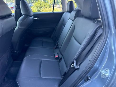 Used 2024 Toyota Corolla Cross XLE w/ Convenience Package AWD/4WD image 25
