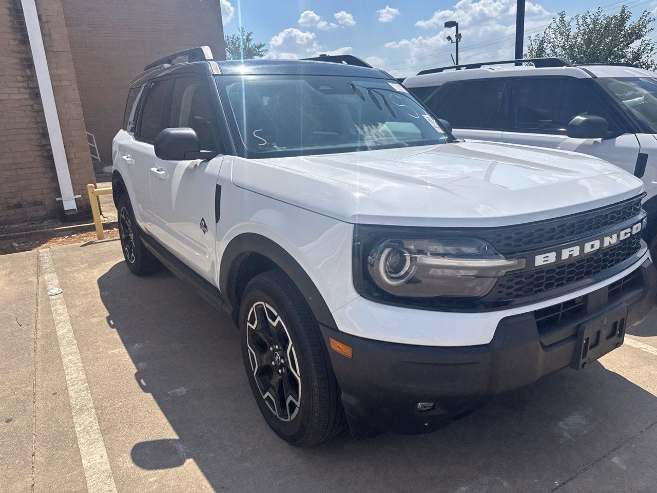 Used 2025 Ford Bronco Sport Outer Banks AWD/4WD image 3