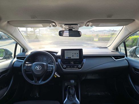 Certified 2025 Toyota Corolla LE FWD image 17