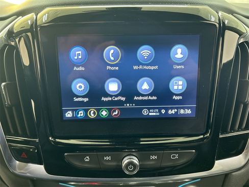 Used 2023 Chevrolet Traverse LT image 14