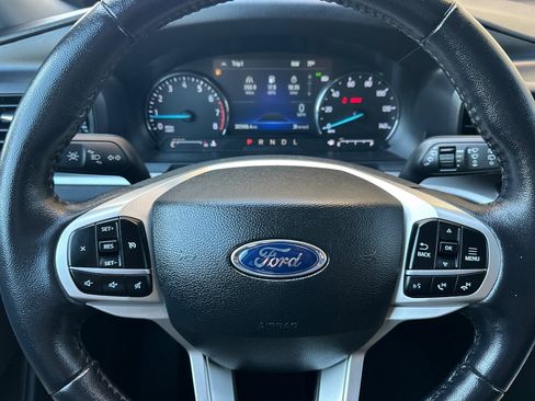 Certified 2022 Ford Explorer XLT image 23