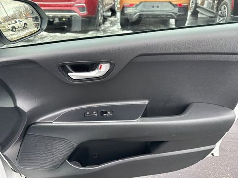 Used 2021 Kia Rio S image 35