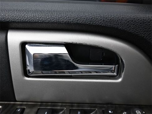Used 2017 Ford Expedition Limited image 31