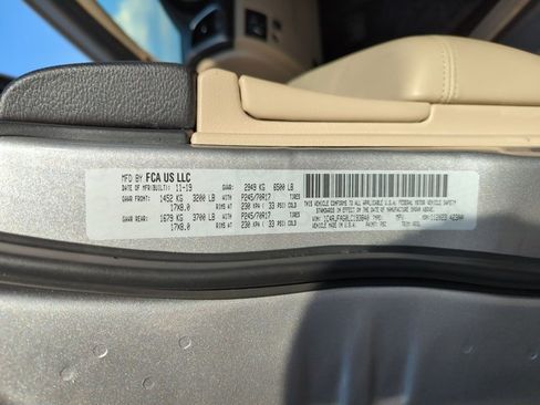 Used 2020 Jeep Grand Cherokee Laredo image 24