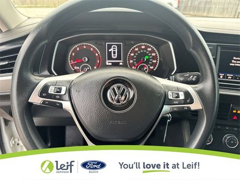 Used 2019 Volkswagen Jetta SE image 15