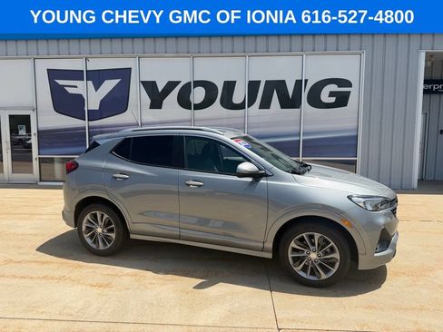 Used 2023 Buick Encore GX Select w/ Sport Touring Package FWD image 1