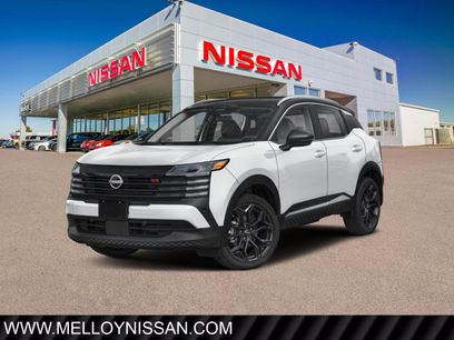 New 2026 Nissan Kicks SR w/ Cold Weather Package