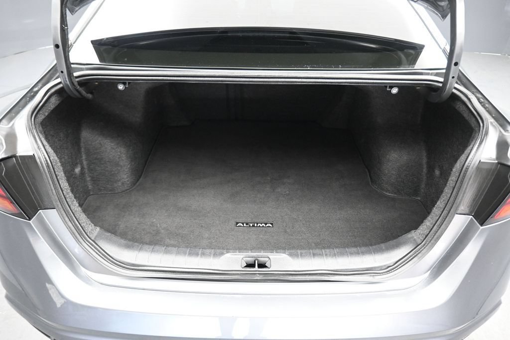Used 2024 Nissan Altima 2.5 S FWD image 40