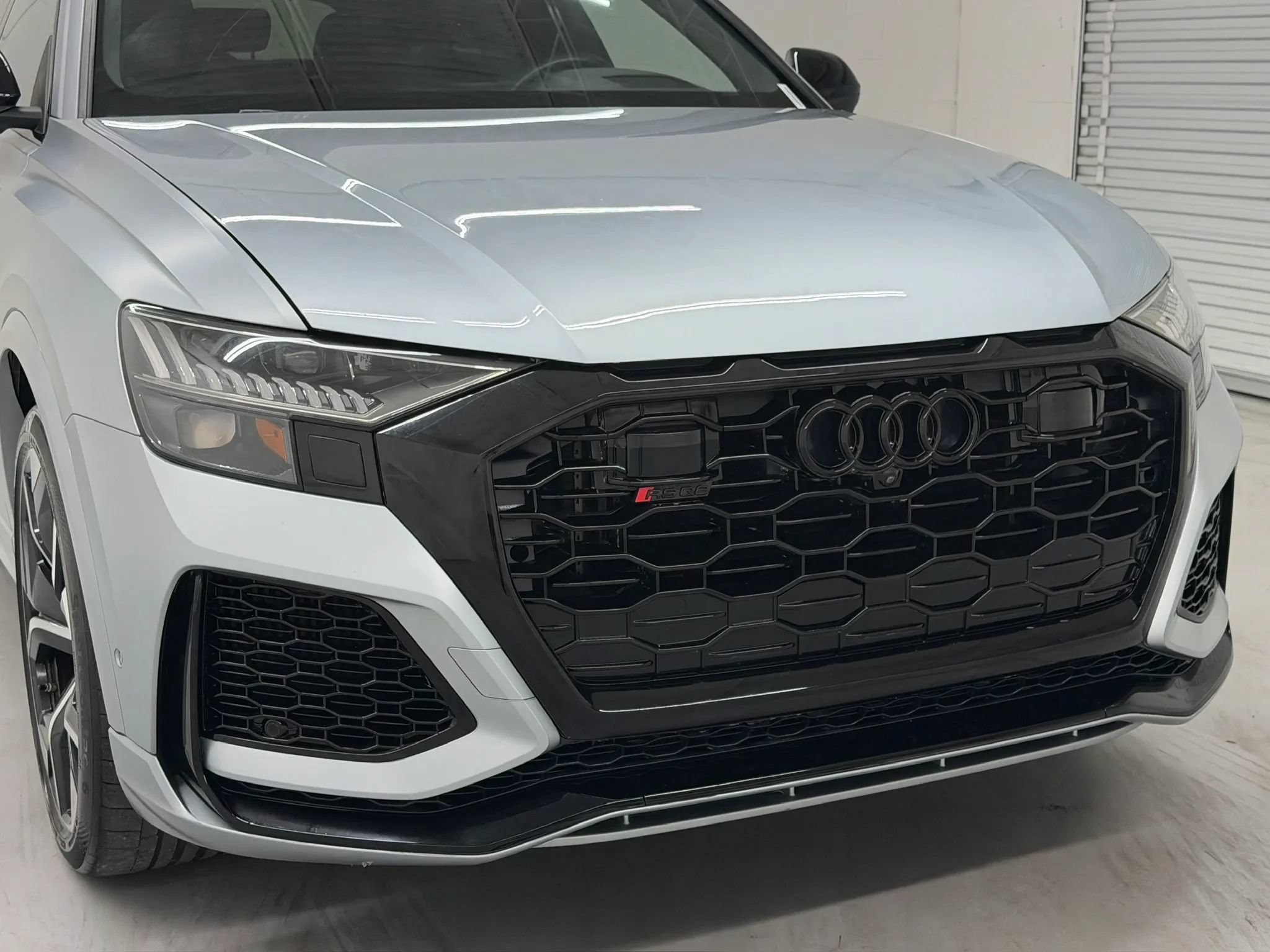Used 2023 Audi RS Q8 w/ Black Optic Package AWD/4WD image 5