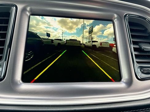 Used 2022 Dodge Challenger R/T w/ Plus Package image 17