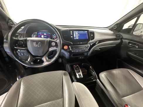 Certified 2019 Honda Passport Touring image 16