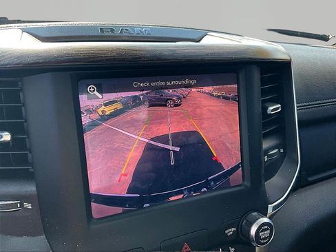 Used 2019 RAM 1500 Laramie AWD/4WD image 14