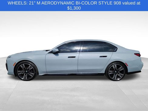Used 2023 BMW 740i w/ Executive Package RWD image 5