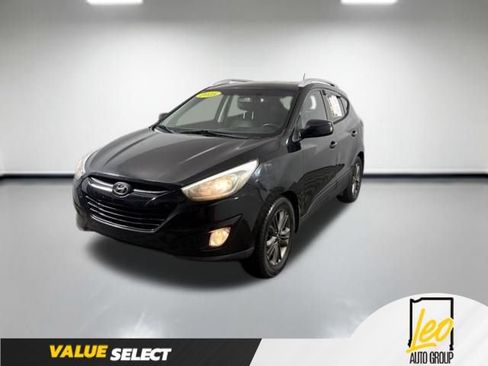 Used 2015 Hyundai Tucson SE FWD image 1
