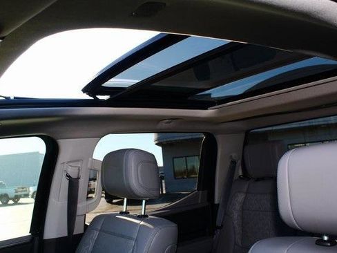 Used 2024 Toyota Tundra Limited image 4